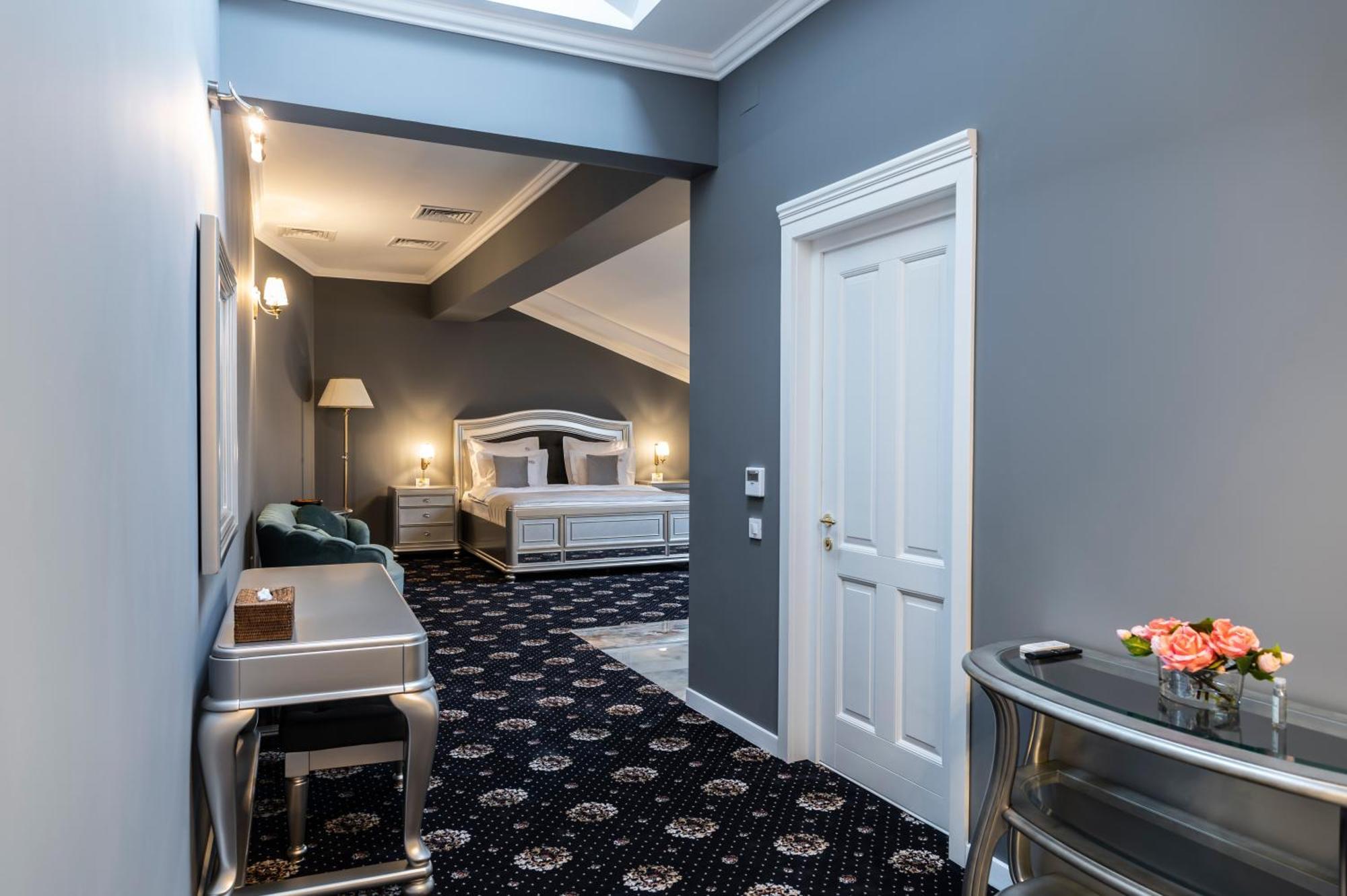Sir Luxury Boutique Hotel Браїла Екстер'єр фото