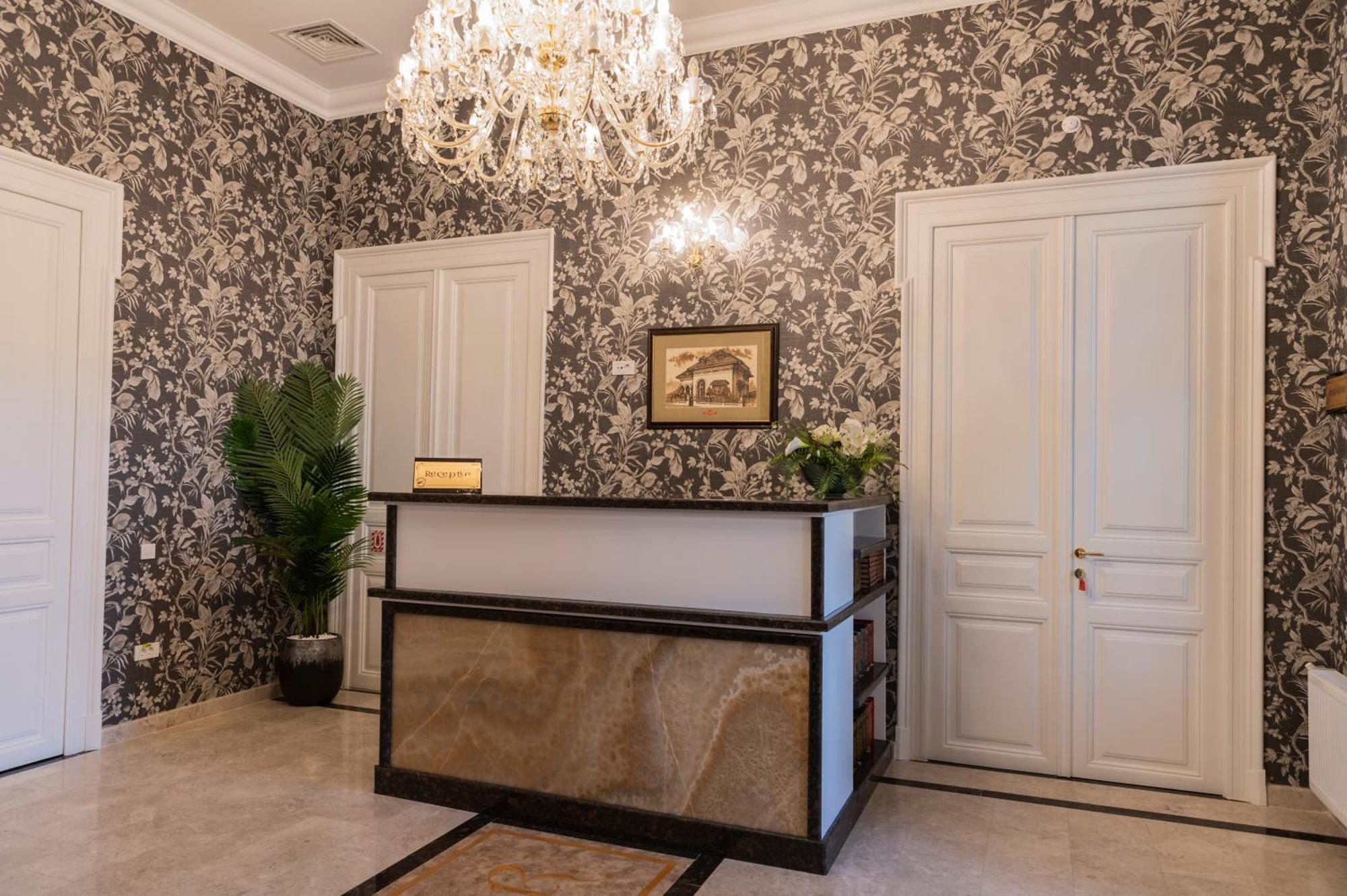 Sir Luxury Boutique Hotel Браїла Екстер'єр фото