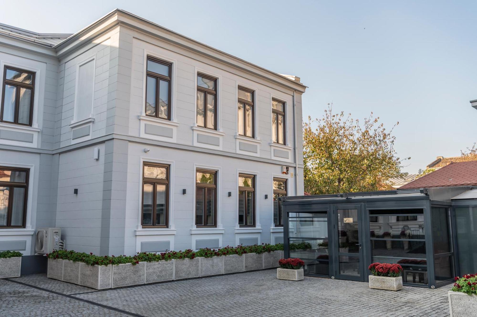 Sir Luxury Boutique Hotel Браїла Екстер'єр фото